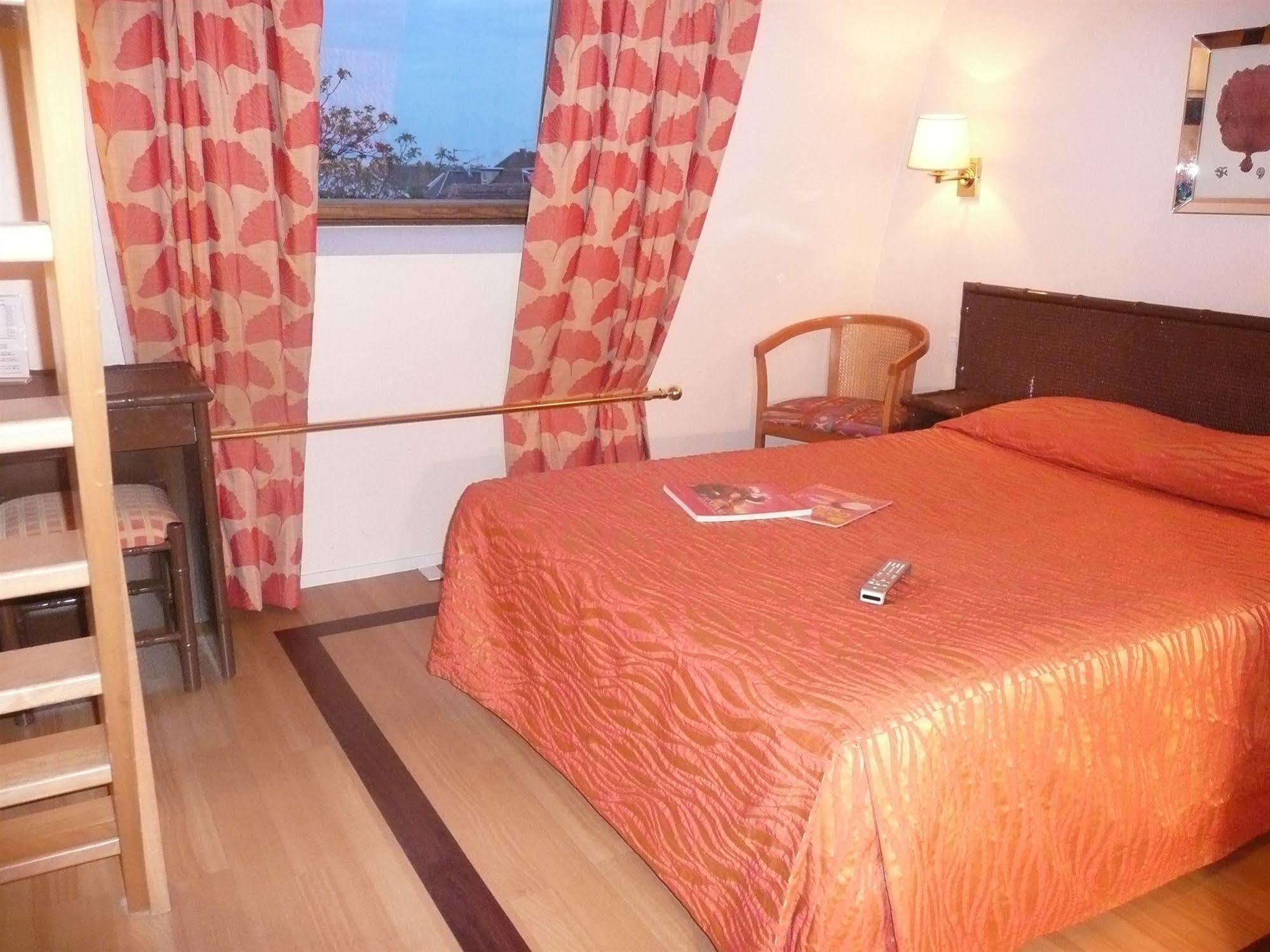 Logis Hotel Beausejour Colmar Luaran gambar